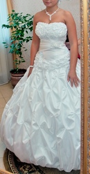 Продам  белое свадебное платье